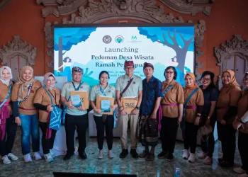 Kemenparekraf Luncurkan Buku Pedoman Desa Wisata Ramah Perempuan
