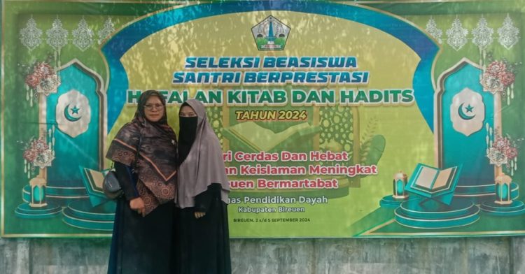 Ananda Rahmadani Raih Beasiswa Prestasi Hafalan Kitab dan Hadis
