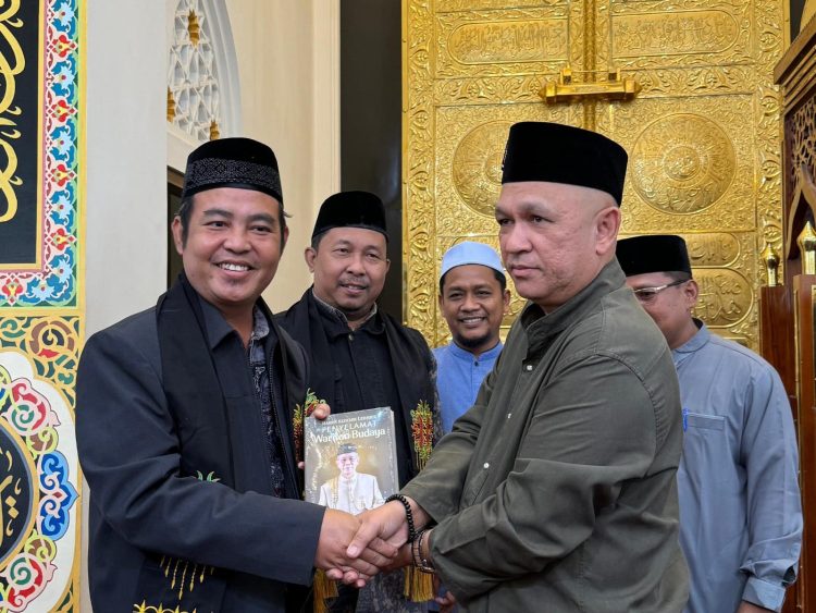 Masjid Haji Keuchik Leumiek dan Oman Al-Makmur Masuk Nominasi AMPERA 2024