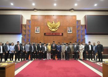 Pj Gubernur Aceh Hadiri Rapat Paripurna Perdana DPRA