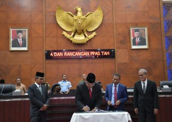 Pj Gubernur-Ketua DPRA Teken Nota Kesepakatan Bersama Rancangan KUA PPAS 2025