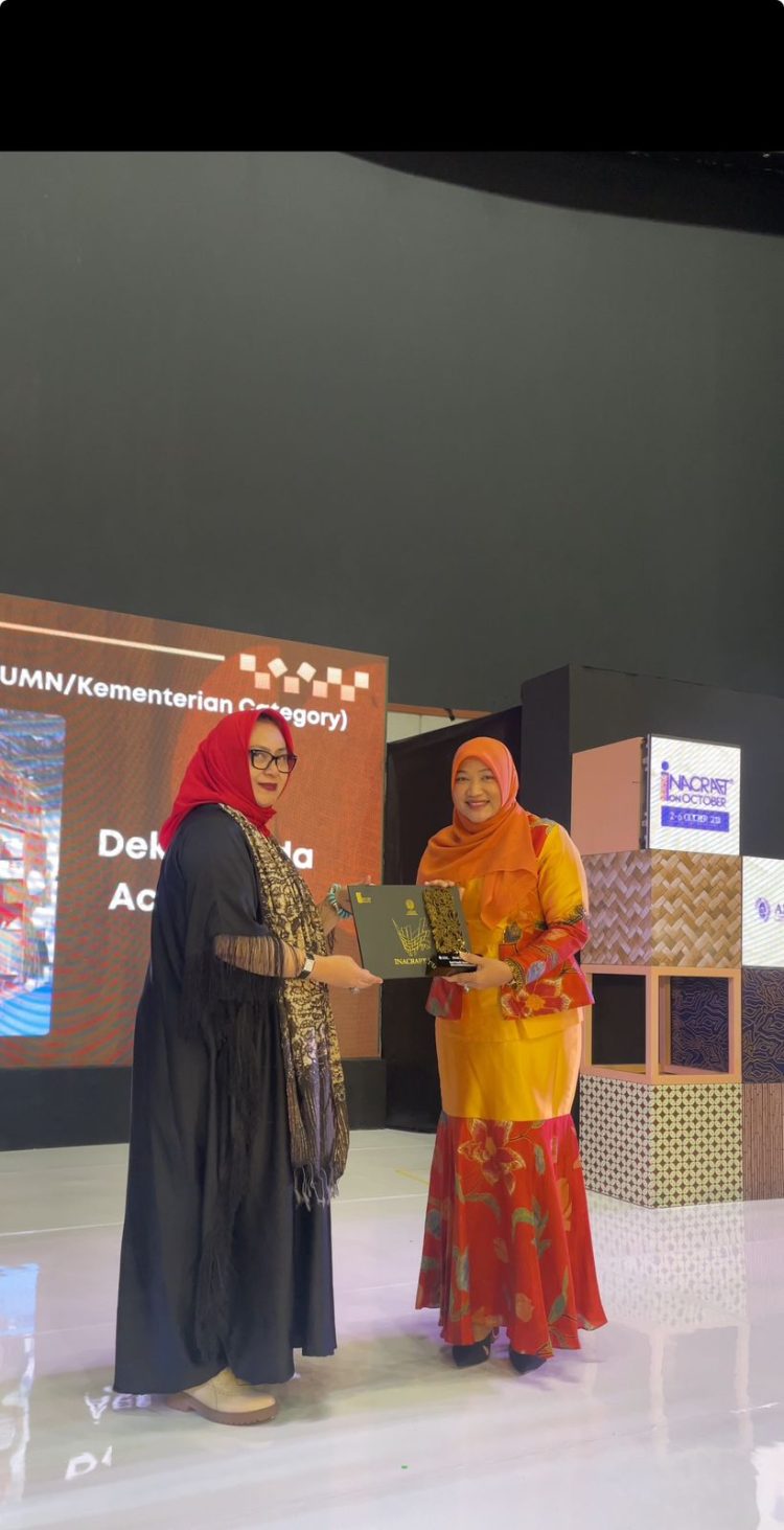 Dekranasda Aceh Besar Sabet 3 Penghargaan di INACRAFT on October 2024