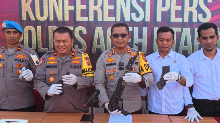 Warga Aceh Utara Serahkan 2 Senjata Api Sisa Konflik ke Polisi