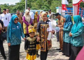 Kunjungan Kerja ke Sabang, Tri Tito Karnavian Sambangi Posyandu Gampong Balohan