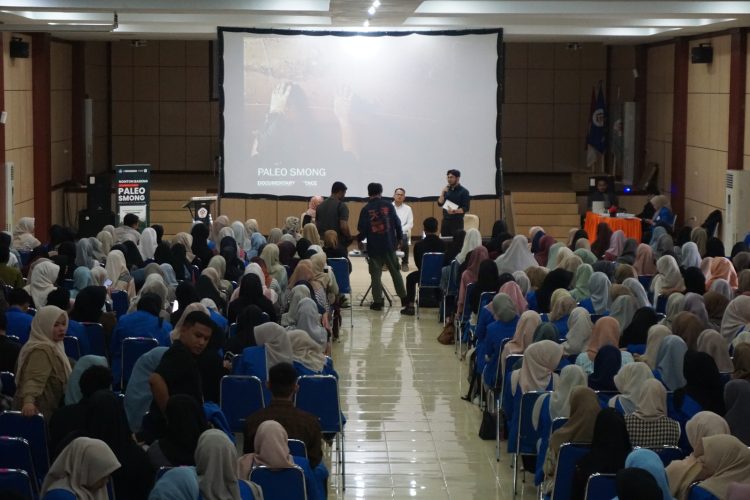 Refleksi 20 Tahun Tsunami Aceh, Mahasiswa UBBG Nonton Bareng Paleo Smong