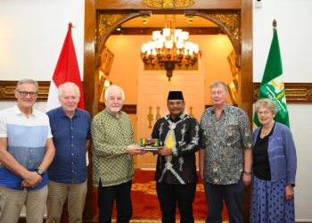 Pj Gubernur Aceh Jamu Relawan PMI Norwegia di Pendopo