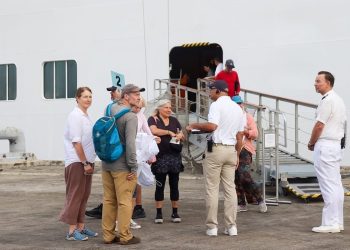 Kapal Pesiar Crystal Symphony Bawa Wisatawan Mancanegara Singgah di Sabang