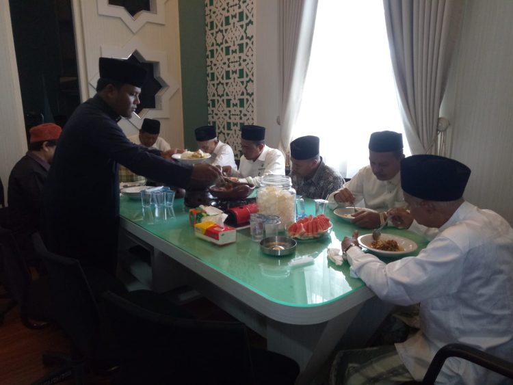 Tingkatkan Pelayanan, Masjid Raya Sediakan Makan Siang Khatib dan Imam