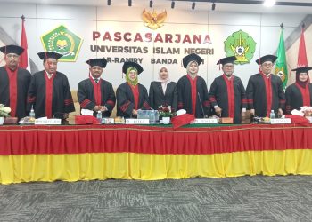 Zahrila Ismail Raih Gelar Doktor dengan Disertasi Pendidikan Karakter