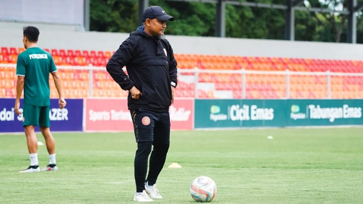 Pelatih Persiraja Akhyar Ilyas