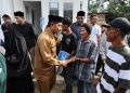 Wakil Bupati Aceh Besar Serahkan Rumah Tahan Gempa untuk Warga Glee Jai