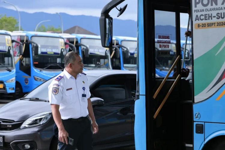 Hari Pertama Bus Trans Koetaradja Kembali Beroperasi, Kadishub Aceh Pantau Langsung