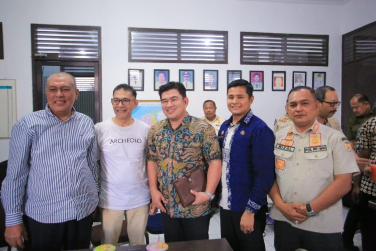 Pemko Banda Aceh Siapkan Langkah Tegas Tertibkan Kafe Mobil dan Kios Liar