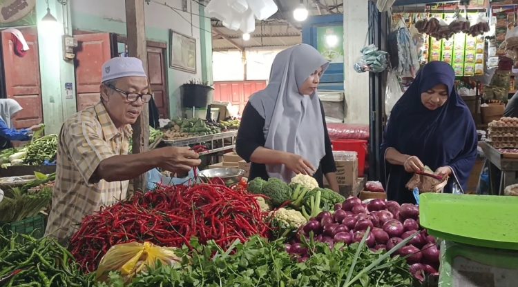 Harga Bahan Pokok Naik Menjelang Ramadhan