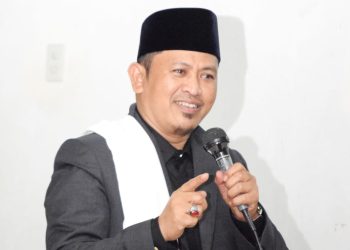 Waled Landeng Dukung Instruksi Mualem Tutup Toko saat Azan