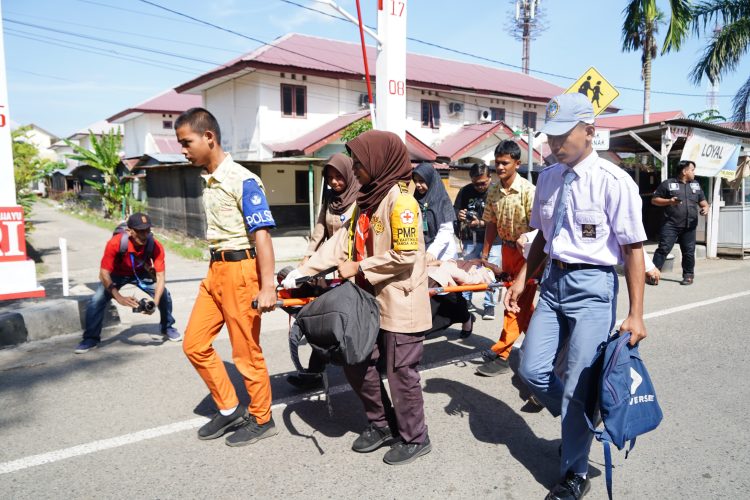 RAPI Jaya Baru Edukasi Siswa SMA Kartika tentang Mitigasi Gempa dan Tsunami