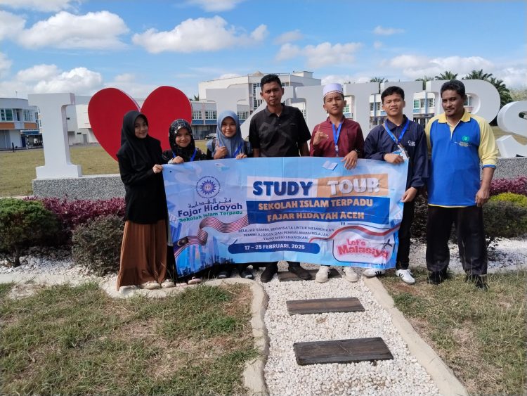 Siswa SIT Fajar Hidayah Aceh Ikuti Program Student Exchange ke Malaysia