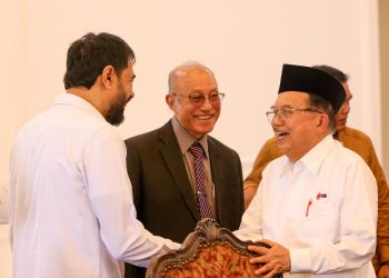 Usai Dilantik, Mualem Langsung Lakukan Serangkaian Kegiatan sebagai Gubernur Aceh