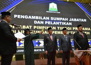 Pj Gubernur Aceh Lantik 3 Pejabat Eselon II, ingatkan pentingnya koordinasi dengan gubernur terpilih