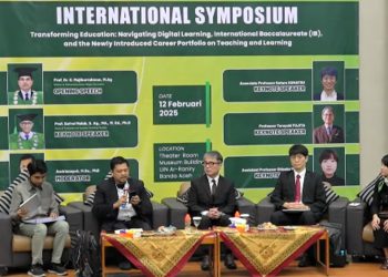 Profesor dari Jepang Jadi Pembicaraan pada Simposium Internasional di UIN Ar-Raniry