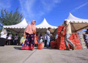 Warga Banda Aceh Serbu Pasar Murah Jelang Ramadhan