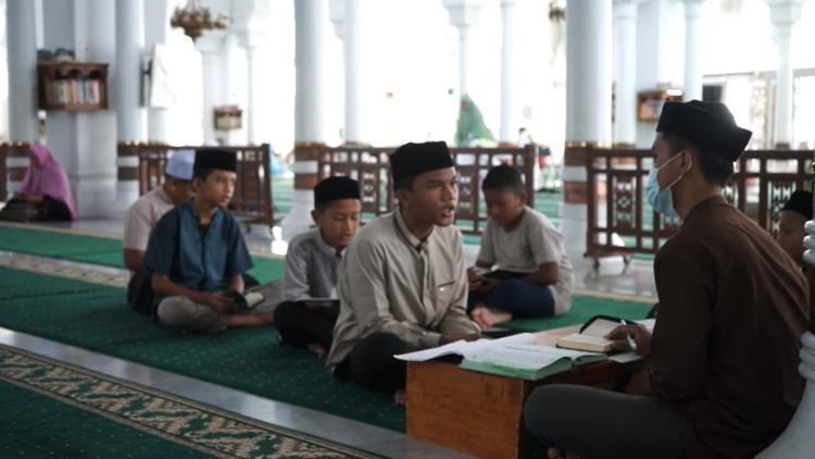 Antusias Anak-anak Belajar Al-Qur’an selama Ramadhan di Masjid Raya Baiturrahman