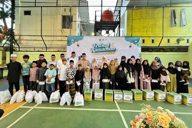 Festival Ramadhan, Kemenag Aceh Bagikan 1.020 Paket Sembako ke Anak Yatim dan Fakir Miskin
