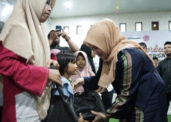 Istri Wagub Aceh Berbagi Bersama Anak Yatim di Panti Rumoh Seujahtera Aneuk Nanggroe