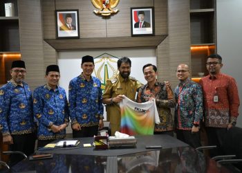 OJK Aceh Temui Gubernur Muzakir Manaf, Undang Buka FKIJK Aceh Run 2025