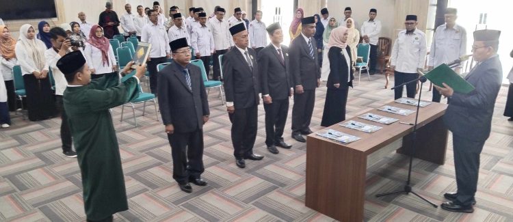 Kakanwil Kemenag Aceh Lantik Lima Pejabat Eselon III