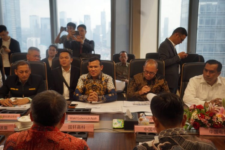 Wagub Fadhlullah Ajak Investor Tak Ragu Berinvestasi di Aceh