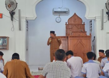 Kacabdin Sosialisasikan Instruksi Gubernur Aceh tentang Shalat Berjamaah dan Mengaji di Sekolah
