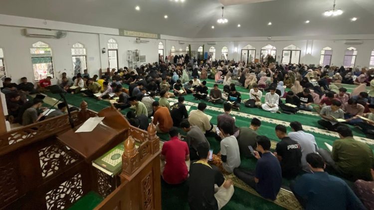 Peringati Nuzulul Qur’an, UIN Ar-Raniry Aceh Gelar Khataman Al-Qur’an Massal