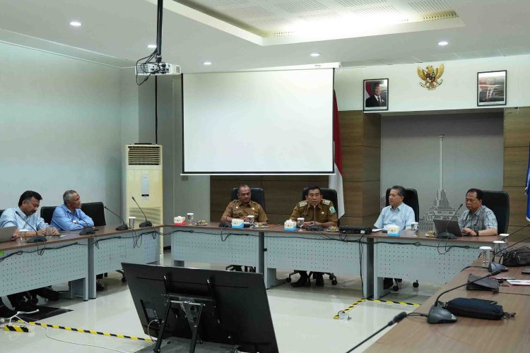 Bupati Monas Curhat ke USK, Mohon Dukungan Bangun Simeulue
