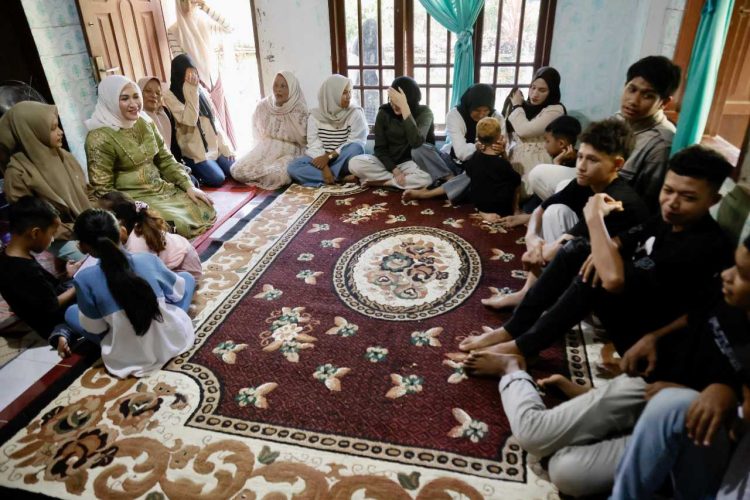 Pulang Kampung, Istri Gubernur Aceh Rayakan Idulfitri dengan Kesederhanaan