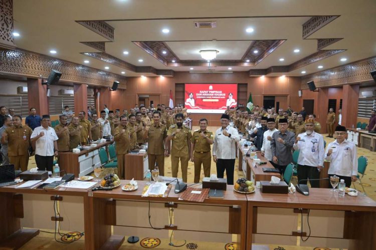 Muzakir Manaf dan Fadhlullah Beri Arahan Jajaran Pemerintah Aceh