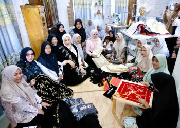 Motif Aneuk Mulieng Jadi Ikon Baru, Fitri Souvenir Bawa Kerajinan Khas Aceh Go Internasional