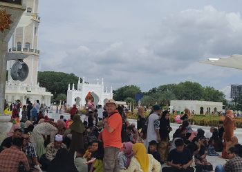 Lonjakan Pengunjung di Masjid Raya Baiturrahman, Ini Aturan yang Harus Dipatuhi
