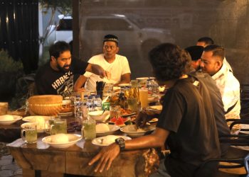 Mualem Terima Sekjen dan Bendahara Umum Baru Partai Aceh