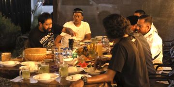 Mualem Terima Sekjen dan Bendahara Umum Baru Partai Aceh