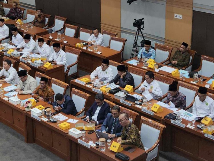 Kakanwil Kemenag Aceh Paparkan Persiapan Penyelenggaraan Haji ke Komisi VIII DPR RI