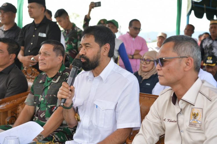 Prabowo Sapa Mualem di Panen Raya Padi Serentak, Janji Akan Datang ke Aceh