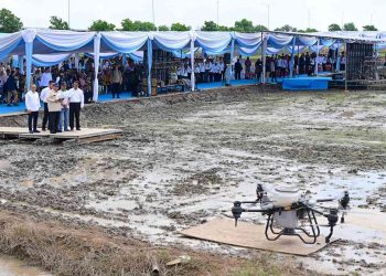 Prabowo Tebar Benih Padi Pakai Teknologi Drone Pertanian: 1 Hari Bisa 25 Hektare
