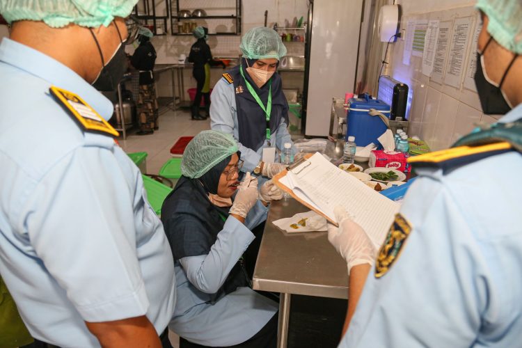 Makanan Jemaah Haji Diawasi Ketat BKK Banda Aceh Selama di Asrama Embarkasi