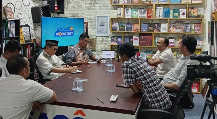 Rektor UNIDA Kunjungi Sagoe TV