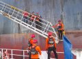 Tim SAR Evakuasi ABK WN Filipina dari Kapal Tanker ke RSUDZA Banda Aceh