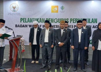 Guru Besar UIN Ar-Raniry Dikukuhkan sebagai Ketua BWI Aceh, Ini Susunan Pengurusnya