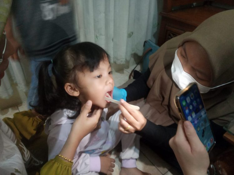 FKG USK Gelar Pemeriksaan Gigi Gratis untuk Anak-Anak Talasemia di YDUA