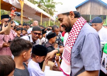 Gubernur Aceh Berbagi di Hari Meugang Idul Adha, 3 Ribu Anak Yatim Terima Santunan