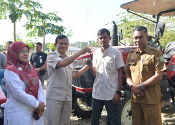 Bantuan Alsintan dari Kementan Disalurkan untuk Petani 3 Kabupaten di Aceh